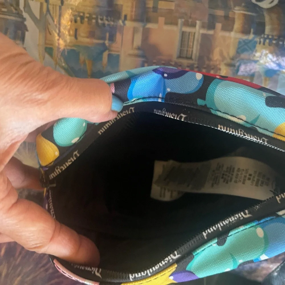 NWT Authentic Disney multi colored new arrival belt/cross body bag 5.5 “X 4.5🎁🎅 - Picture 7 of 8